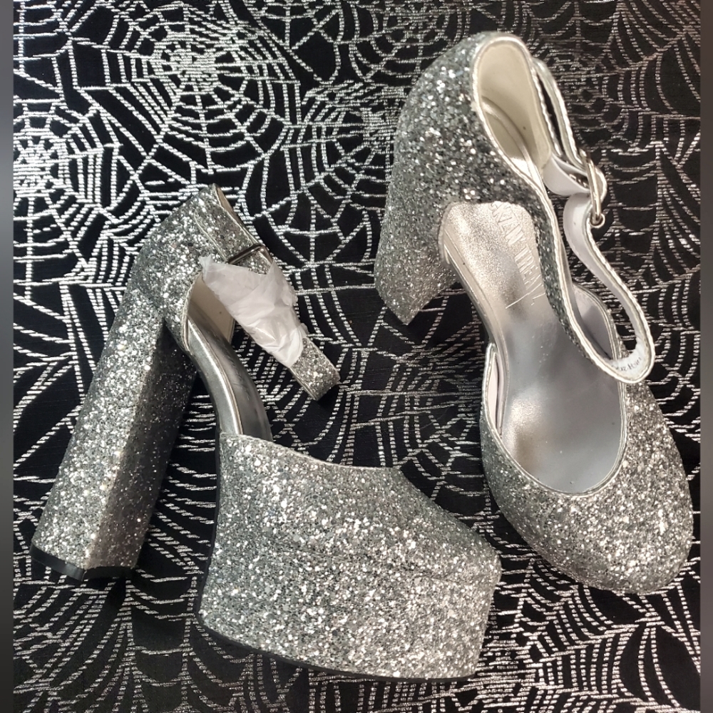 Trickz N' Treatz Shine By Night Glitter Heels